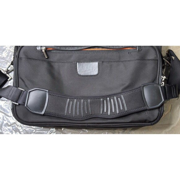 Briggs & Riley Medium Expandable Briefcase Black Nylon and Leather KB302X-4 - Picture 11 of 12